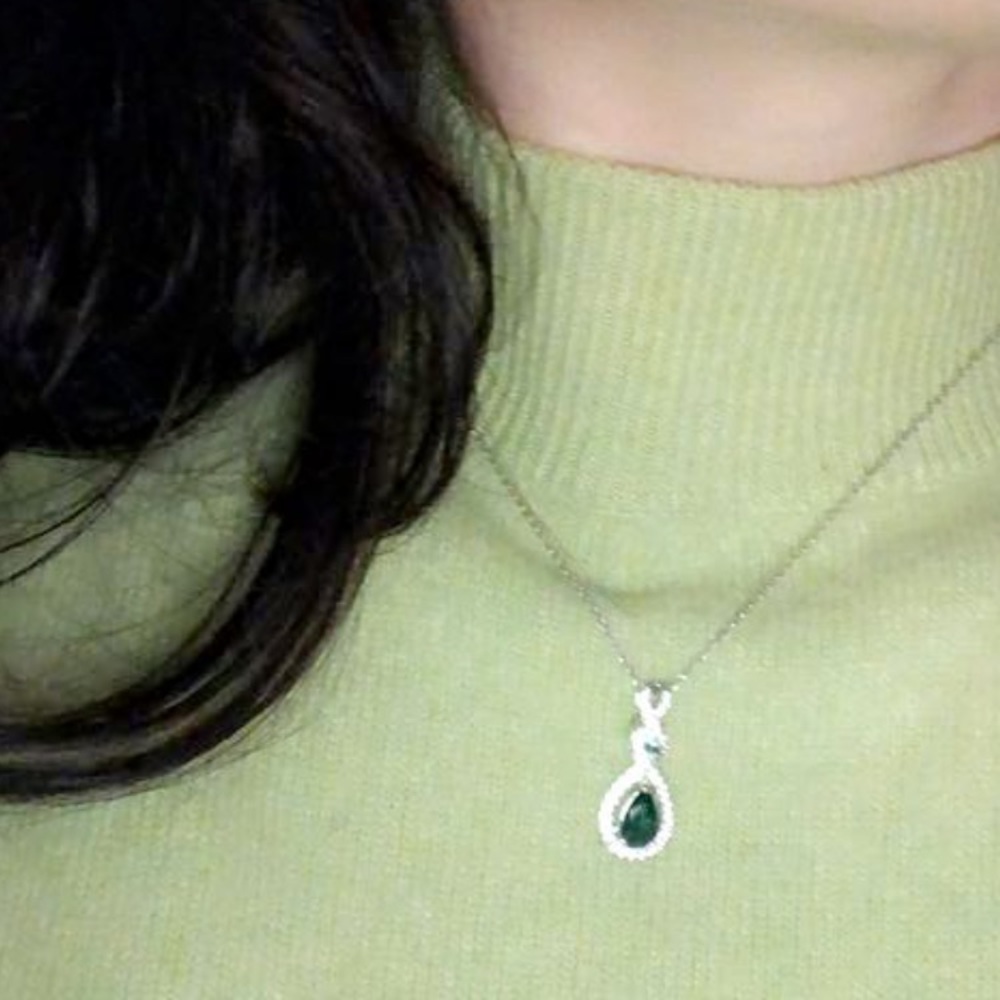 Emerald and white sapphire necklace